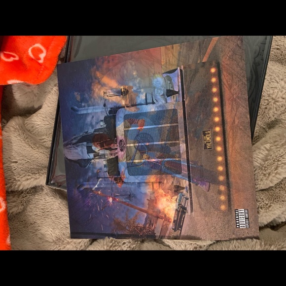 Bad Bunny Trilogy Vinyl Set - Picture 3 of 5